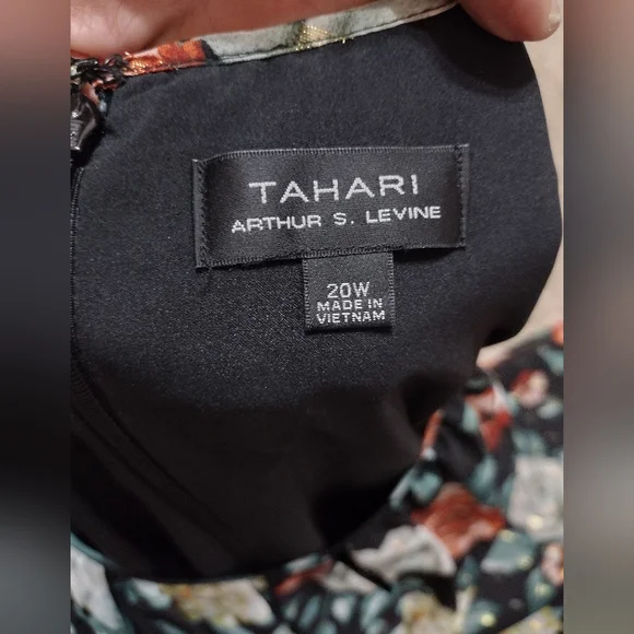 Tahari 20W Women's dress - Picture 6 of 7